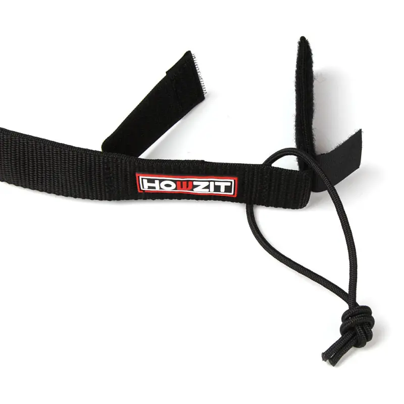 leash-de-wingfoil-howzit-coil-noir-poignet-4- (2).webp
